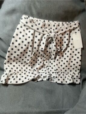 NWT Tresics Polkadot Mini Skirt White and Black Size L